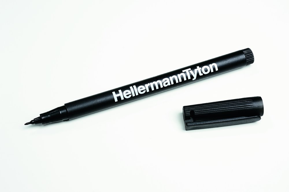 HellermannTyton France annonce la distribution à l’unité de son marqueur noir indélébile, pointe fine T82S